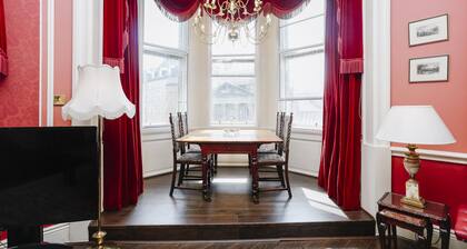 Gorgeous Royal Mile Mansion Apartment