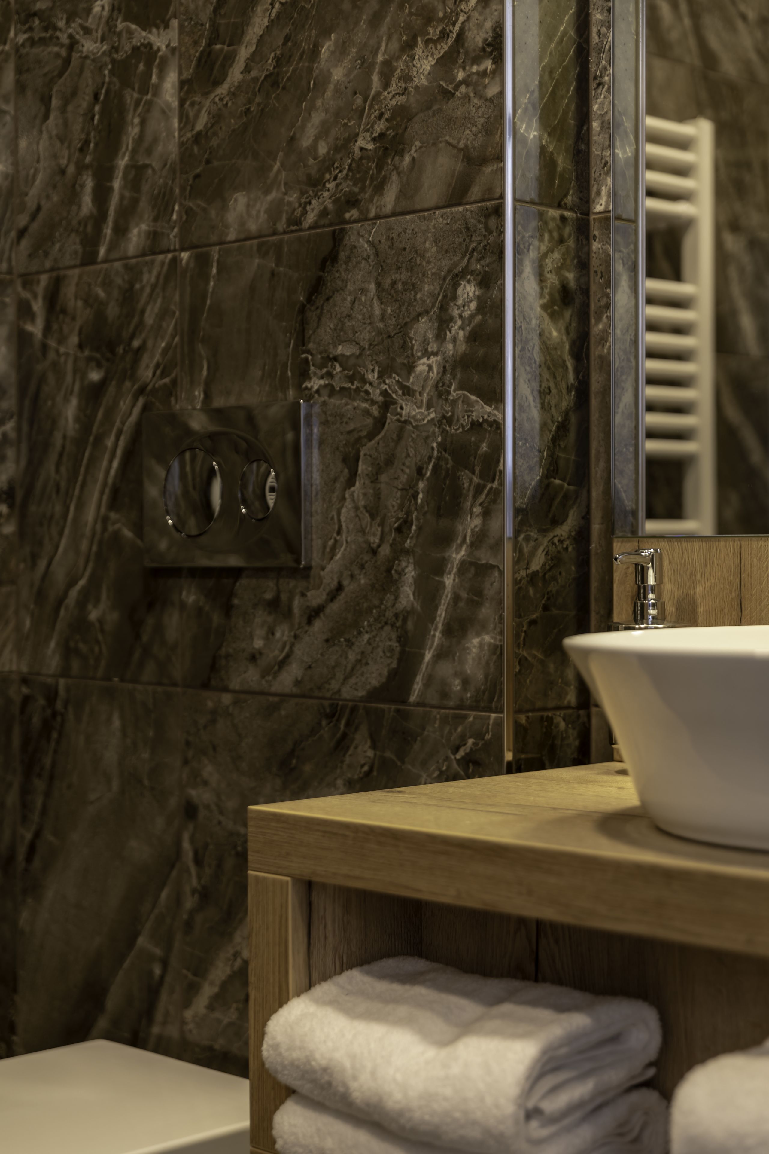 Een douche, gratis toiletartikelen, een haardroger, handdoeken