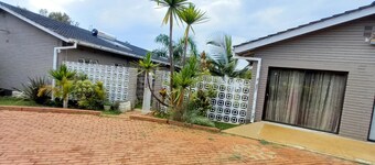 Las Palmas Guest House