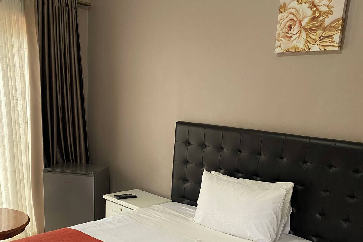 Business Suite | Ruang kerja komputer riba, langsir/tirai gelap terus 