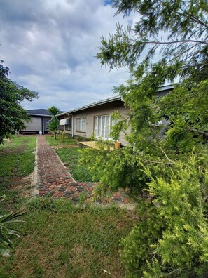 Exterior - Las Palmas Guest House (Harare)