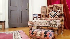 Interior - Classy Historic Edinburgh Apartment (Edinburgh)