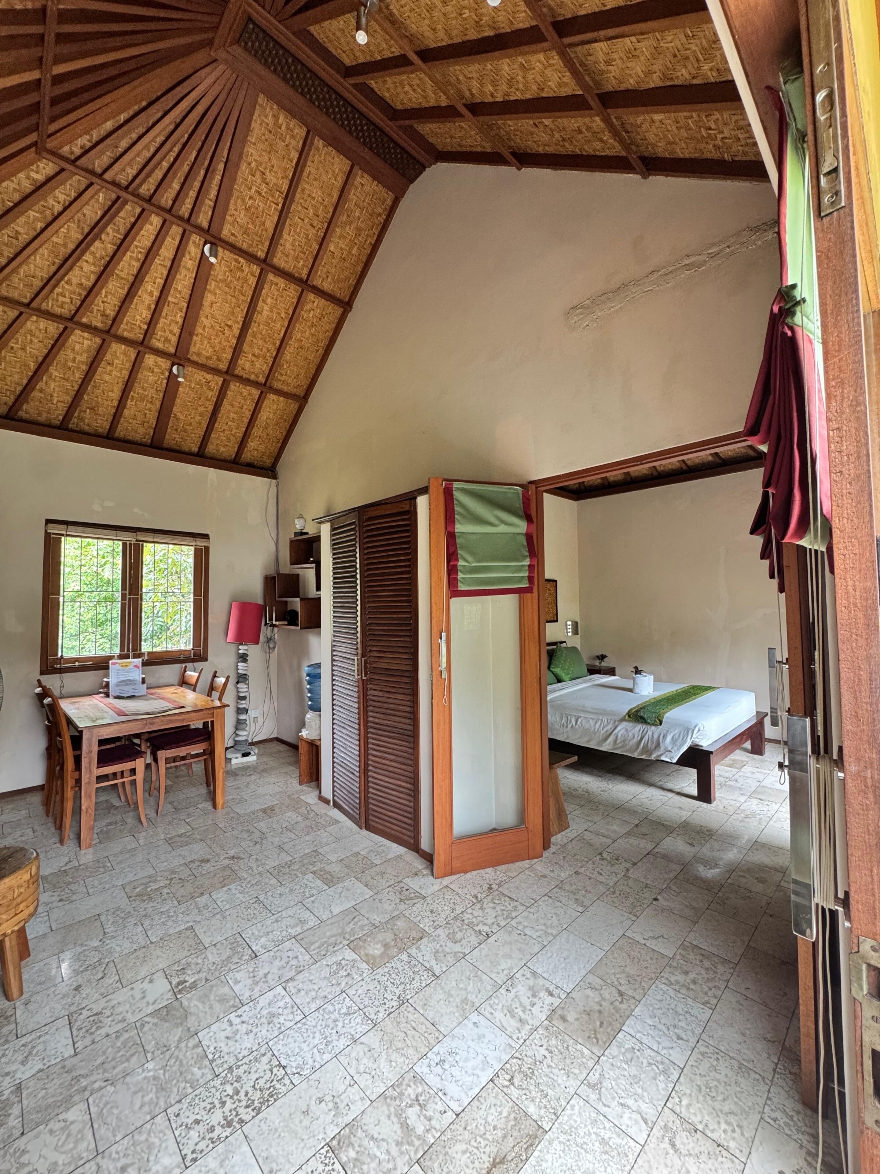 1 bedroom, desk, iron/ironing board, WiFi (free)