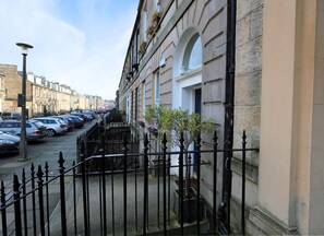 Entrée de l’hébergement