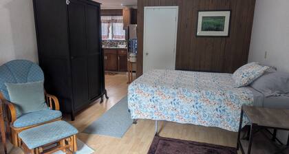 Kozy Korner ist Ihr Zuhause unterwegs, um sich auf Reisen zu erfrischen und auszuruhen.
