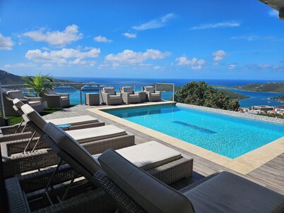 Bryan's Villa "Where the Views are Endless" Not too good to be true!