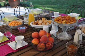 Petit-déjeuner continental compris tous les jours