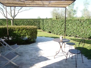 Habitación doble (La Fontaine) | Terraza o patio