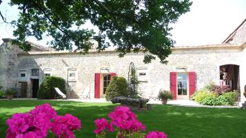 ลานระเบียง/นอกชาน