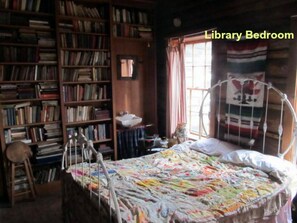 4 slaapkamers, een strijkplank/strijkijzer, gratis wifi, beddengoed