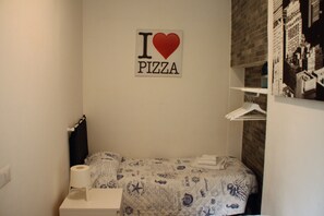 Comfort Apartment, 2 Bedrooms, Kitchen | 2 bedrooms, in-room safe, blackout curtains, iron/ironing board - Appartamento Galatea (Syracuse)