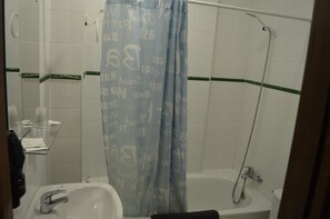 Double Room | Bathroom