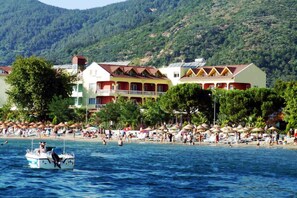 Front of property - Yasemin Hotel (Erdek)