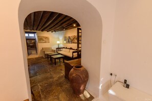 Interior - Miranda Hotel (Hydra)