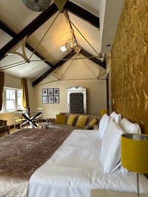 프레지덴셜 더블룸 | 이집트산 면 시트, 고급 침구, 메모리폼 침대, 각각 다른 스타일의 인테리어