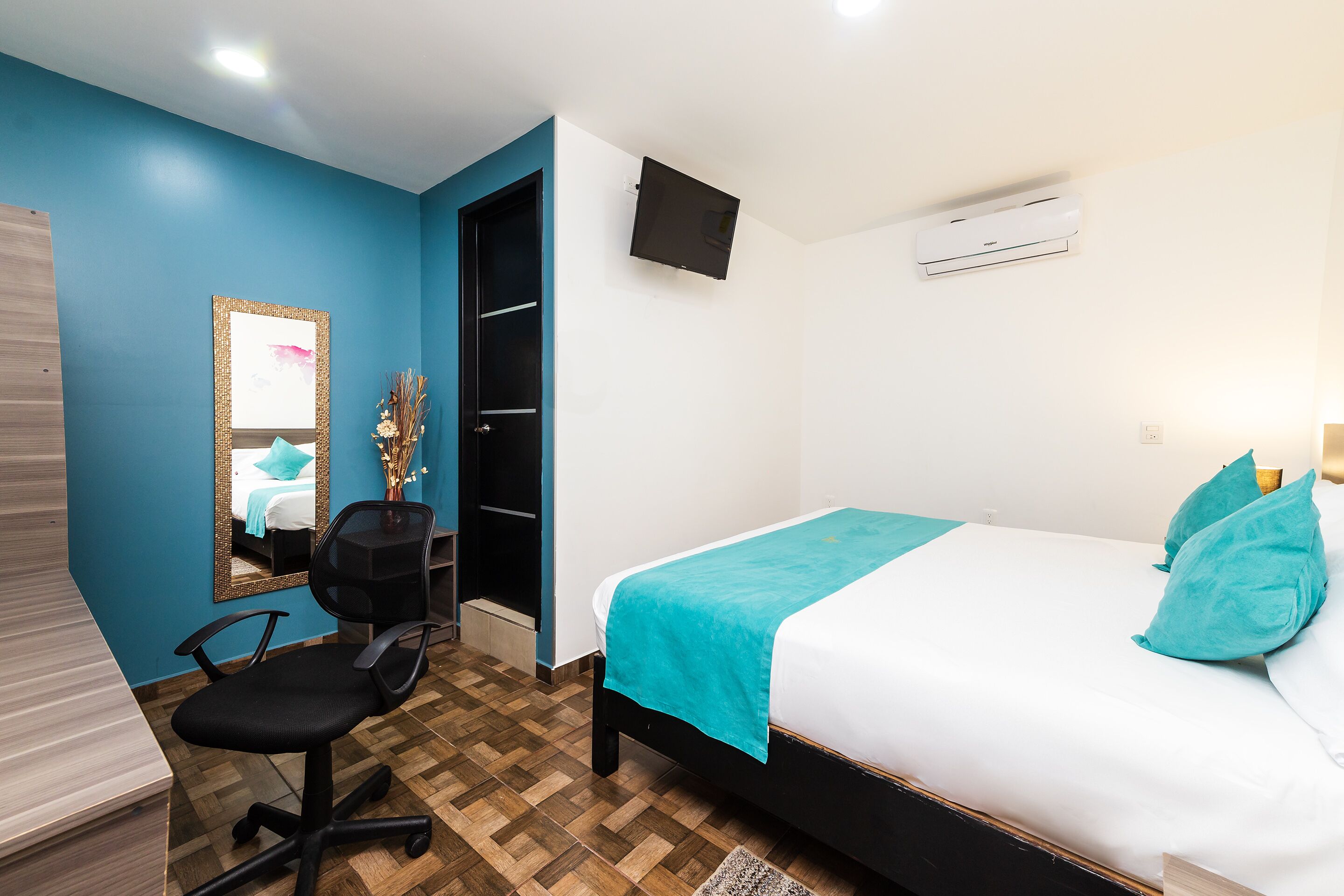 superior room | 1 bedroom, desk, iron/ironing board, free wifi