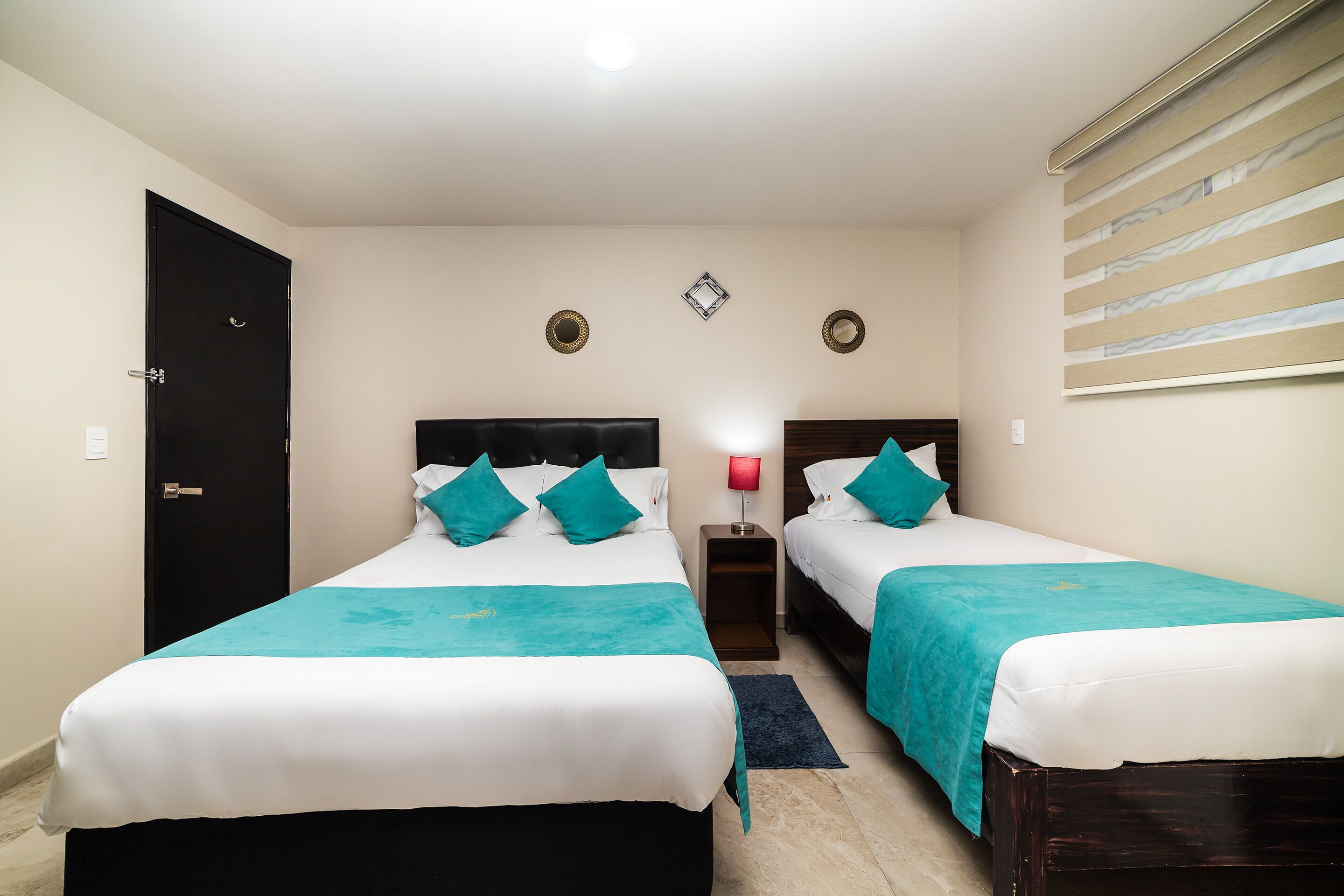 standard triple room | 1 bedroom, desk, iron/ironing board, free wifi