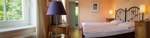 1 bedroom, soundproofing, free cots/infant beds, free WiFi