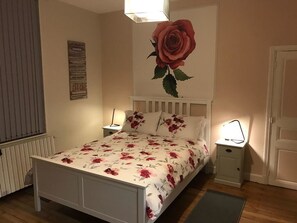 双人房, 花园景观 | 特色装修、特色家居、熨斗/熨板、免费 WiFi