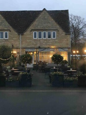 Exterior - The Garden Digs (Cheltenham)