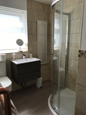 Apartment, Multiple Beds | Bathroom