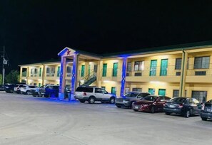 Exterior - Scottish Inn & Suites (Hankamer)