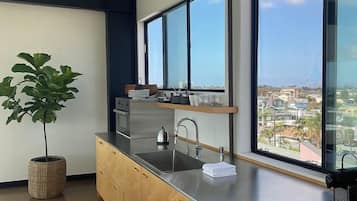 Panorama-Zimmer | Eigene Küche | Wasserkocher mit Kaffee-/Teezubehör, Wasserkocher