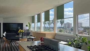 Habitación panorámica | Cocina privada | Cafetera o tetera y hervidor eléctrico