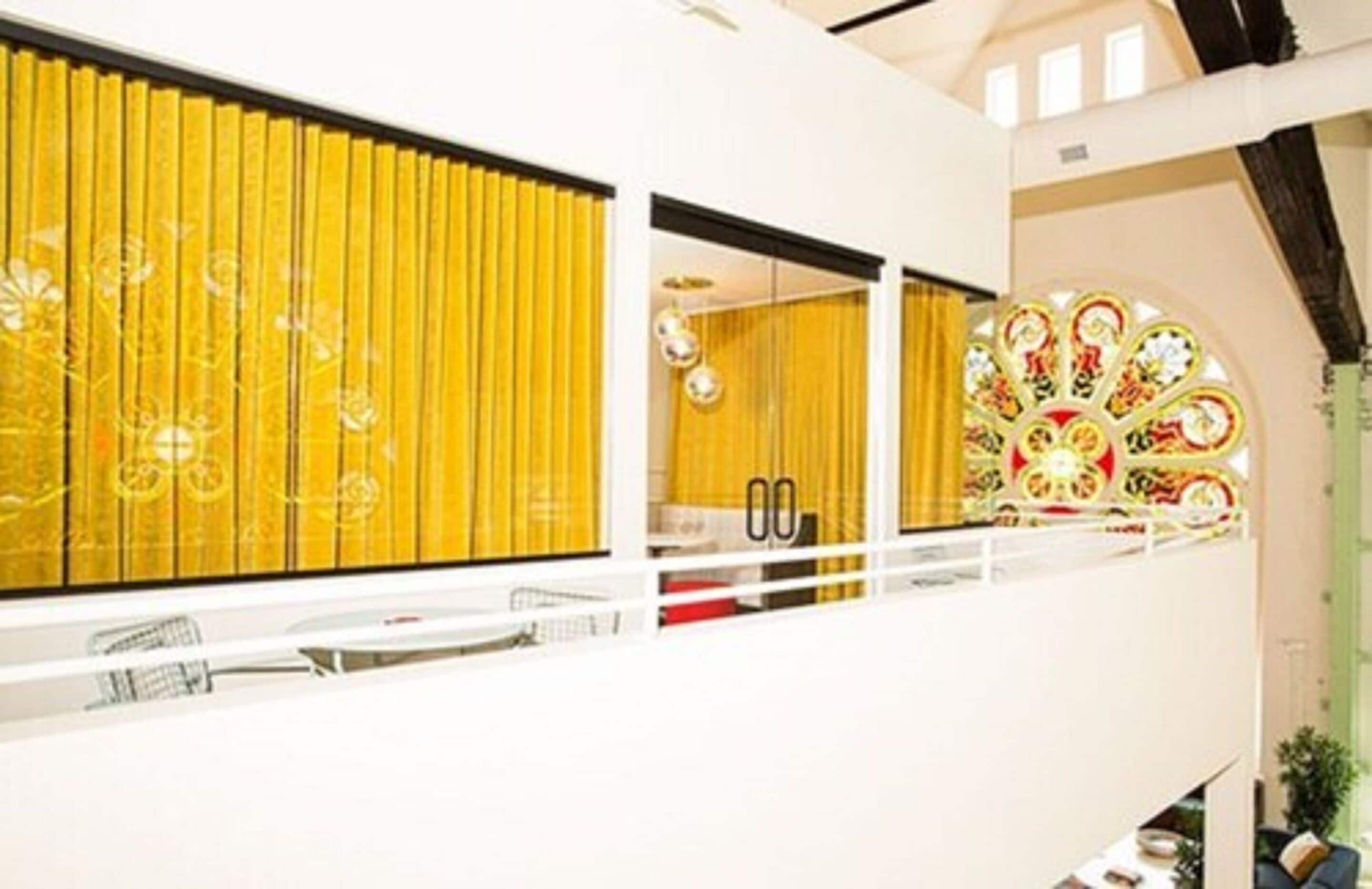 room 2:p - penthouse | balcony