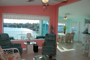 Smart TV y reproductor de DVD 