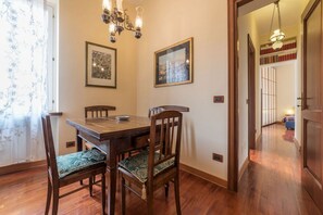 Dining - GuestHost - Nice apartment located on the fourth floor of a characteristic Roman building recently renovated and very quiet, with lift (not suitable for the disabled)In 60 square meters of space it comfortably accommodates 3 people with a double bedroom  (Roma)