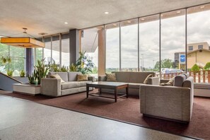 Lobby - Inn at the Highlands Denver Downtown (Denver)