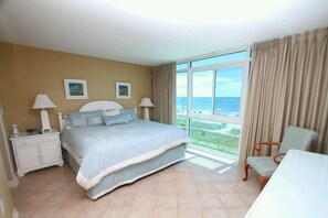 เตารีด/โต๊ะรีดผ้า, Wi-Fi ฟรี, ผ้าปูที่นอน