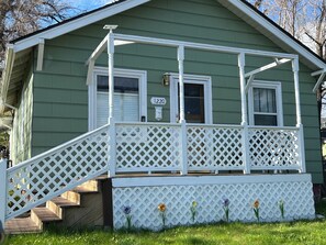 Exterior detail - Family-friendly bungalow in downtown Cody! Also corporate monthly rental rates (Cody)