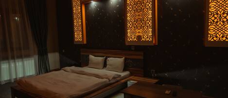 Egyptian cotton sheets, premium bedding, desk, soundproofing