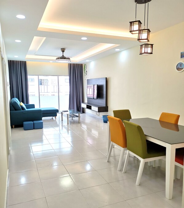 Living area - Just For You Highlands Apartment. (Tanah Rata)