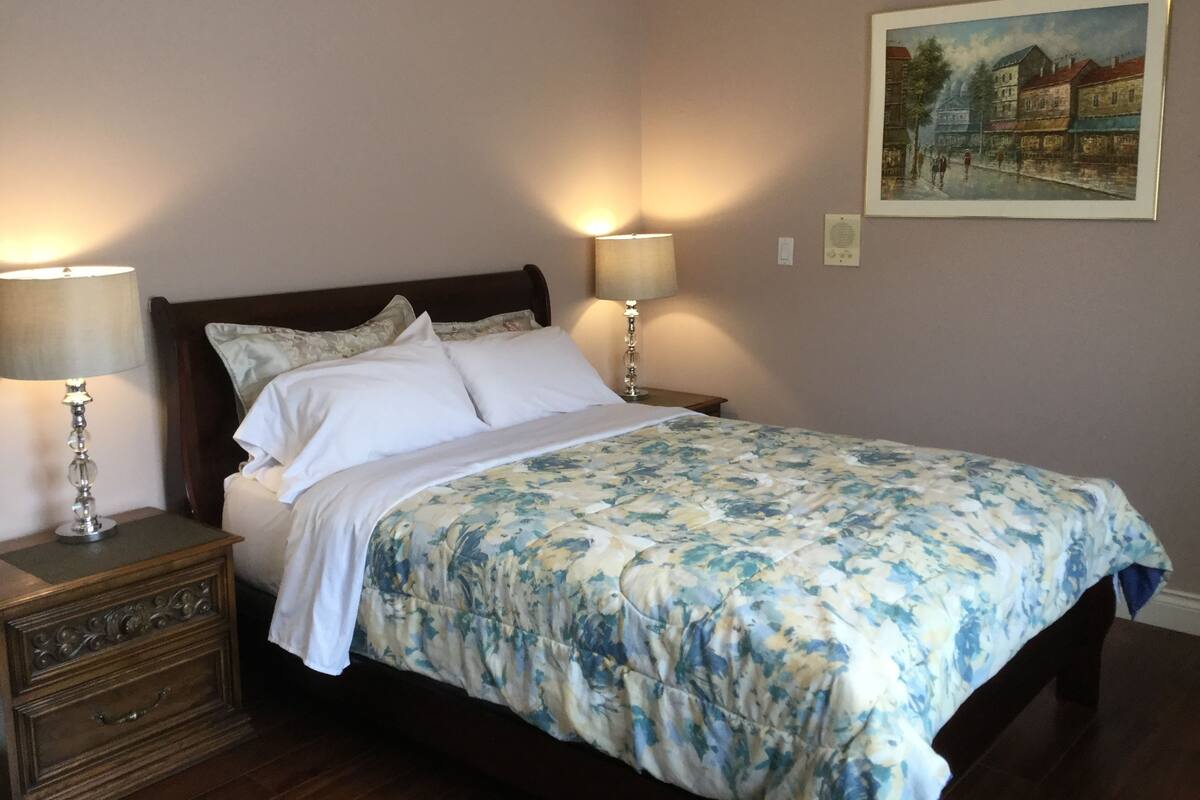 Deluxe Double Room, 1 Queen Bed, Garden View