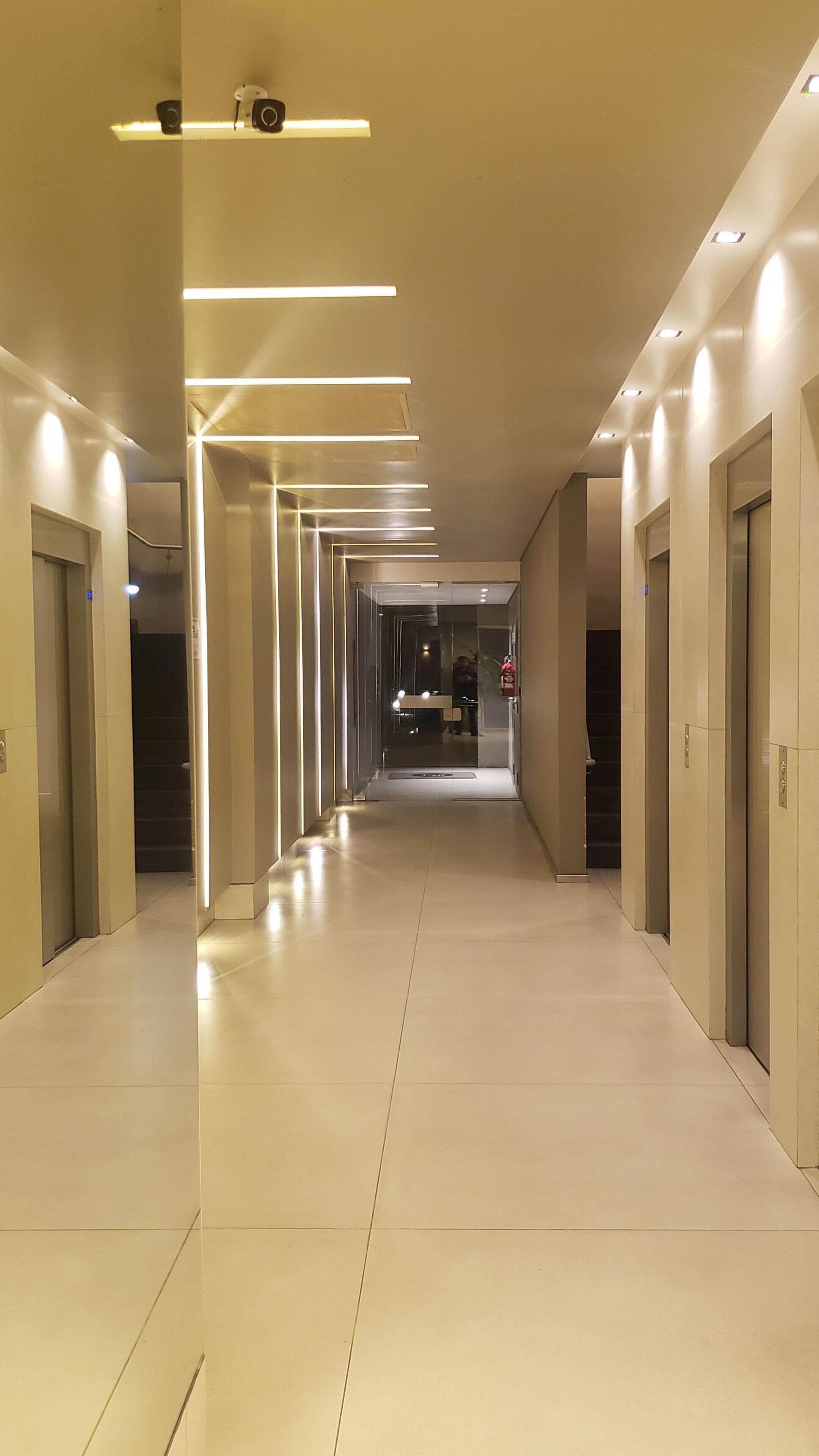 المنشأة من الداخل