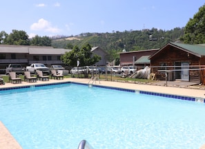 Piscina stagionale all'aperto