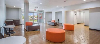 โรงแรมโอโย สนามบินออร์แลนโด