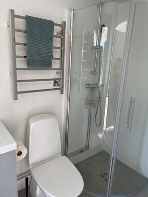 Deluxe Apartment | Bathroom - Räddningsskolans lägenhetshotell (Skovde)