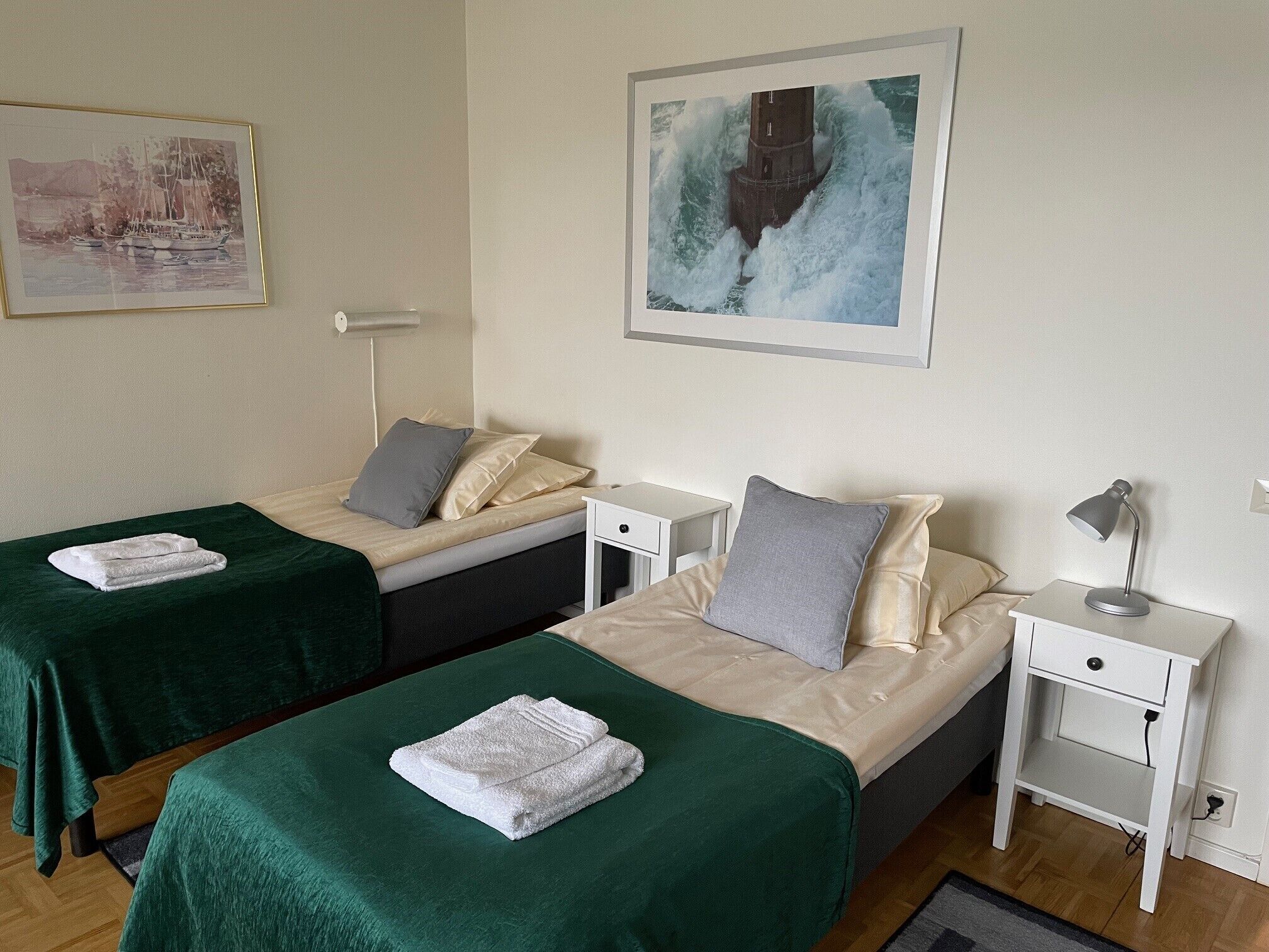 apartment, balcony (with kitchen) | individually decorated, individually furnished, desk, blackout curtains