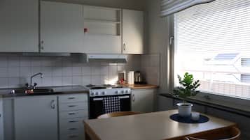 Departamento, balcón (With Kitchen) | Cocina privada | Refrigerador con congelador, microondas, horno y parrilla de estufa