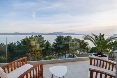 Luxury villa Saga in Drvenik, private pool