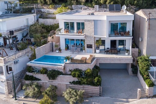 ctdv288-villa de luxe avec piscine, 8 + 2 personnes, directement en bord de mer	