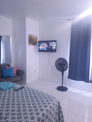 1 bedroom, iron/ironing board, WiFi, bed sheets