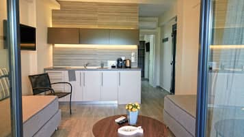 Luxury Apartment, Sea View (B1) | Living area