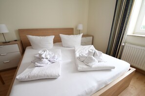 2 bedrooms, WiFi, bed sheets