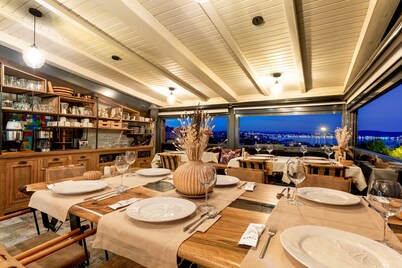 帕纳酒店 - 仅供成人入住