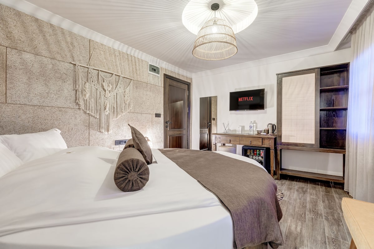 Colchones con efecto memoria y minibar